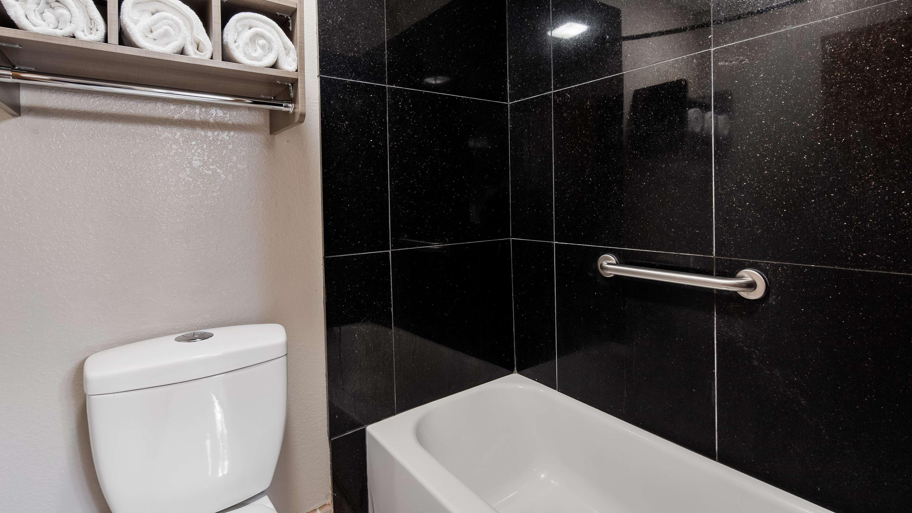 Surestay Plus Hotel By Best Western Kearney Экстерьер фото