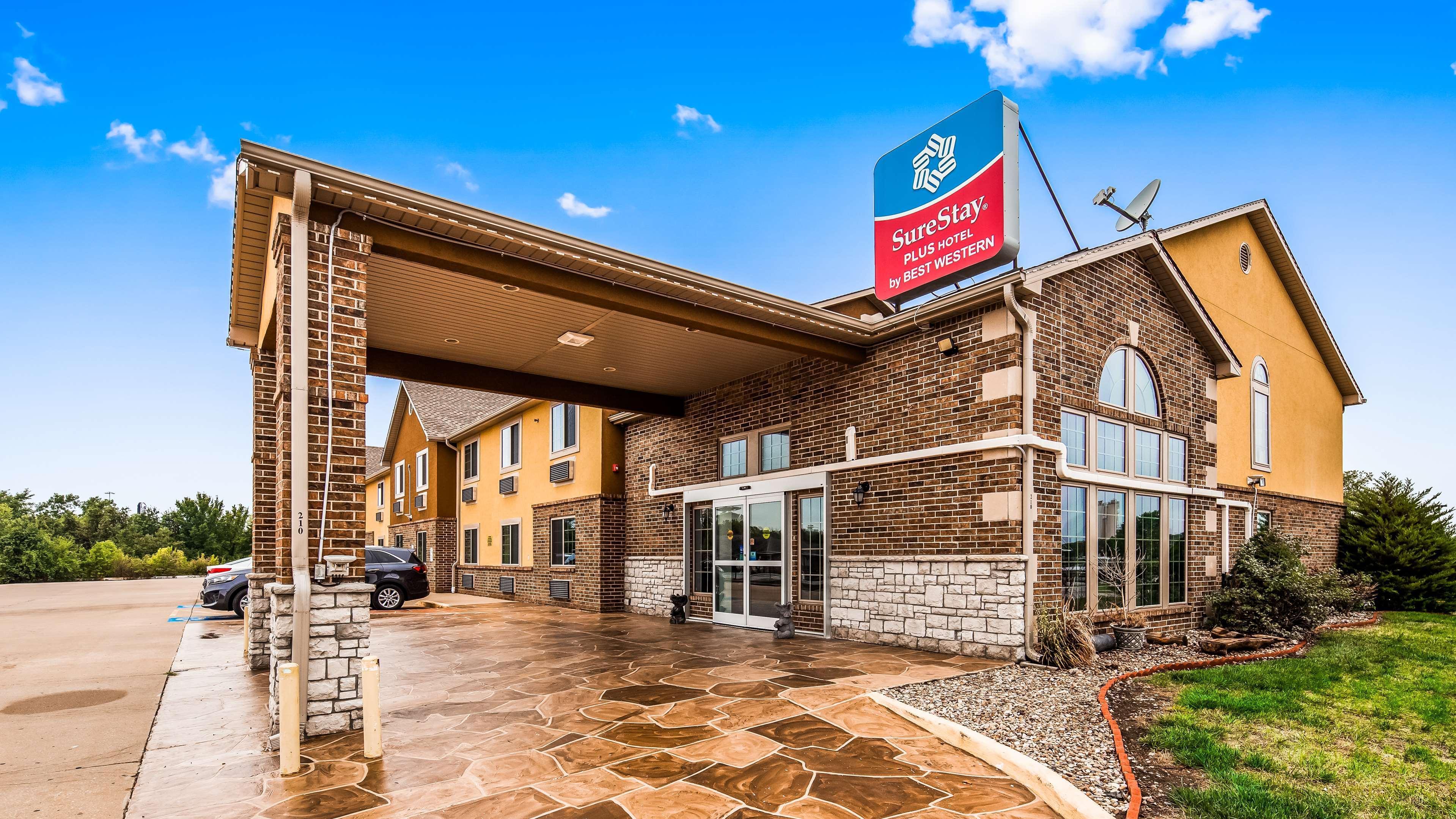 Surestay Plus Hotel By Best Western Kearney Экстерьер фото
