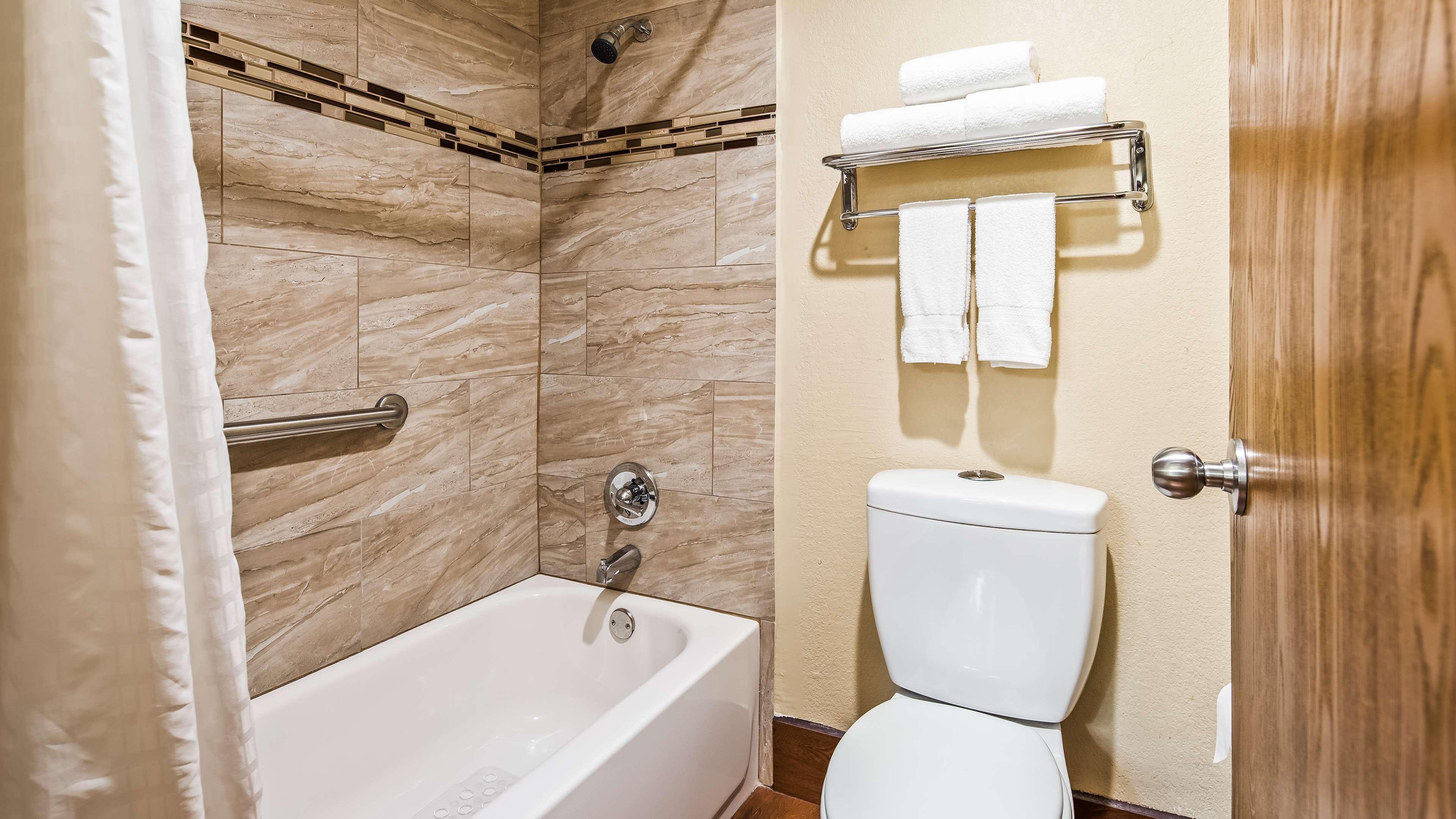 Surestay Plus Hotel By Best Western Kearney Экстерьер фото
