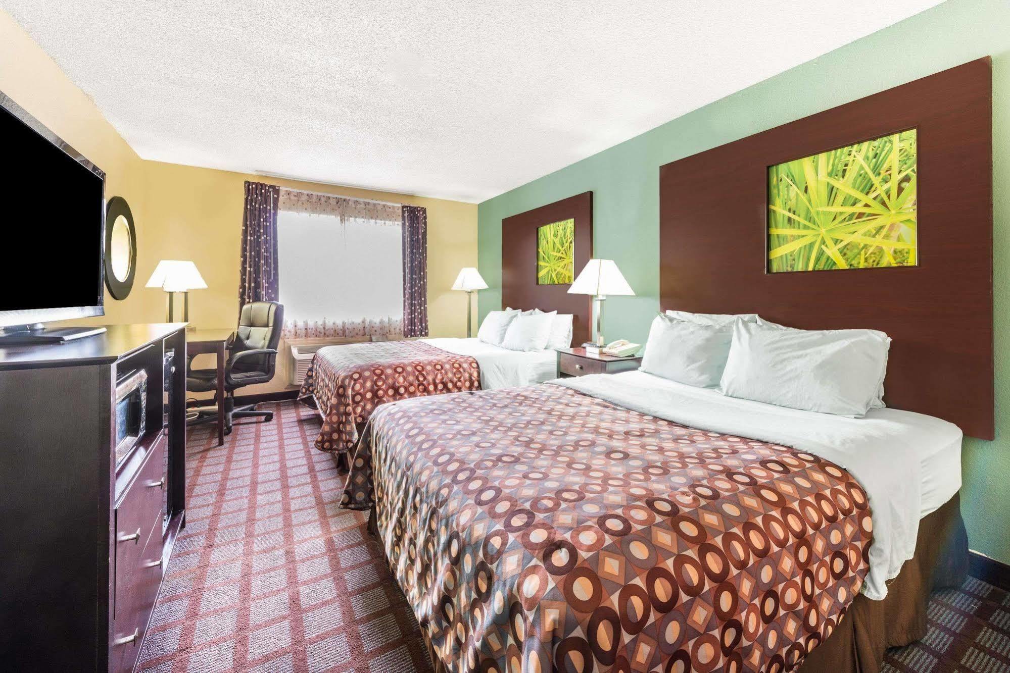 Surestay Plus Hotel By Best Western Kearney Экстерьер фото