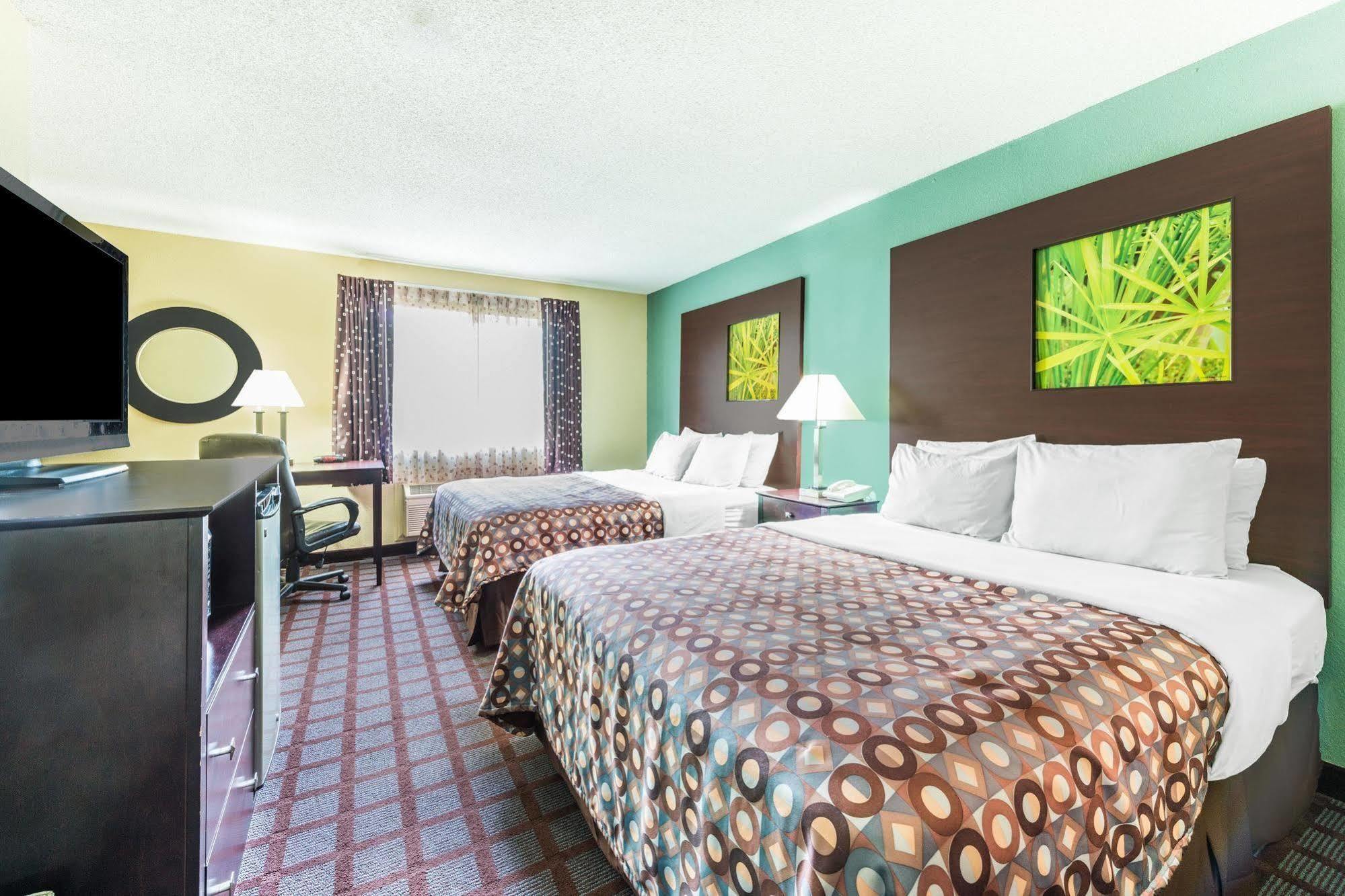 Surestay Plus Hotel By Best Western Kearney Экстерьер фото